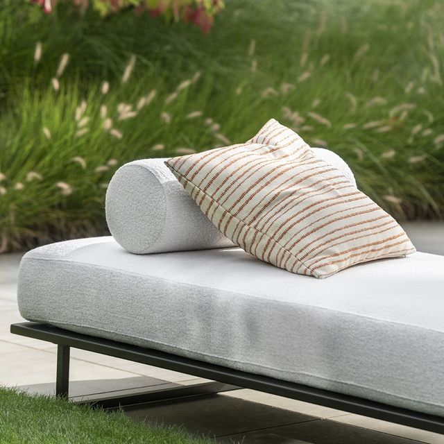 Al fresco comfort. The sleek design of the daybed accentuates the timelessness of SCAPA Home. A minimalistic eyecatcher that adds a subtle layer of luxury to your outdoor area.⁠
⁠
Discover our complete outdoor collection in-store.⁠
⁠
⁠
#scapa #scapahome #escapetheordinary #furniture #belgiandesign #interior #interiordesign #designer #outdoorfurniture #outdoorlife #landscaping #patio #furnituredesign #gardendesign #gardeninspiration #landscapearchitecture #outdoordesign #outdoorliving